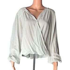 NWT P Cill Surplice balloon sleeve top mint green size M